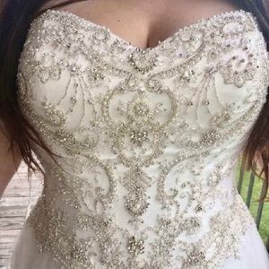 Wedding dress